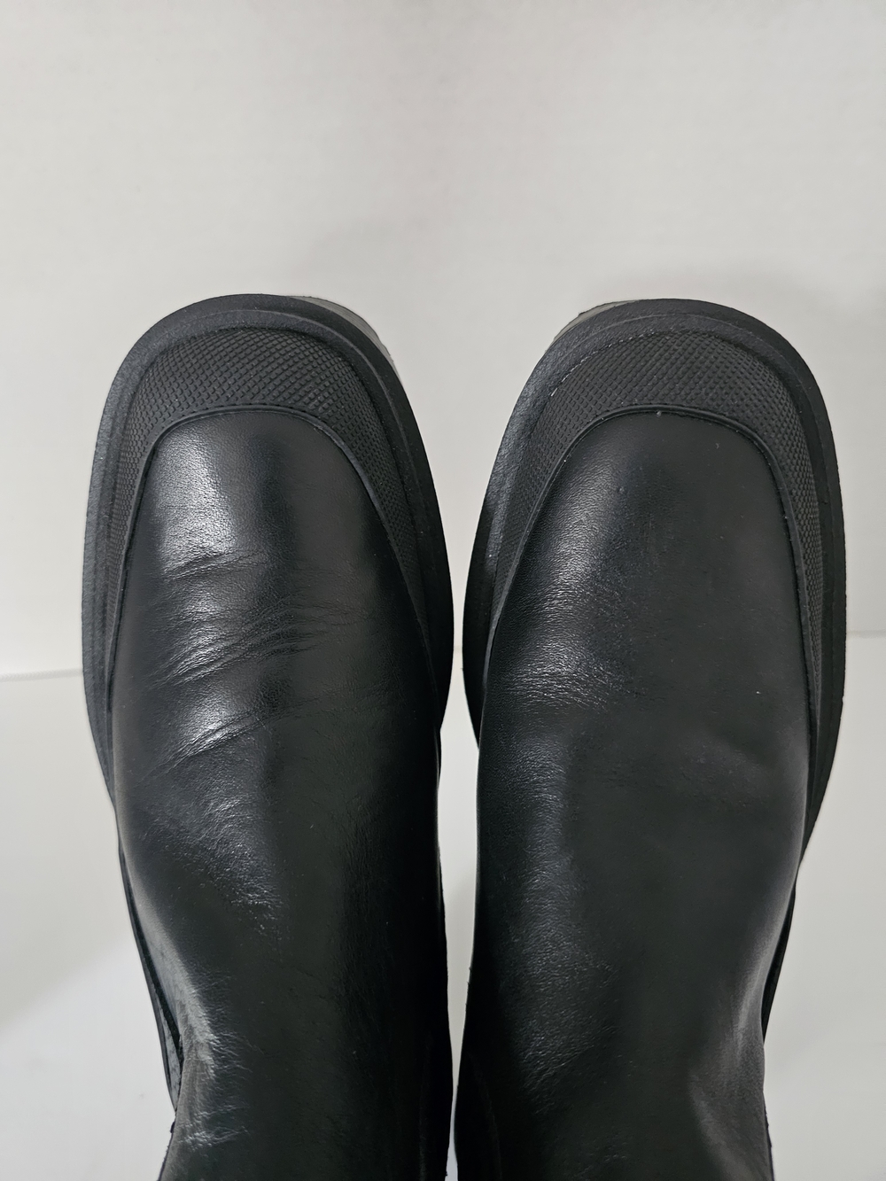Sam Edelman Black Leather Platform Chelsea Booties - Picture 6 of 7